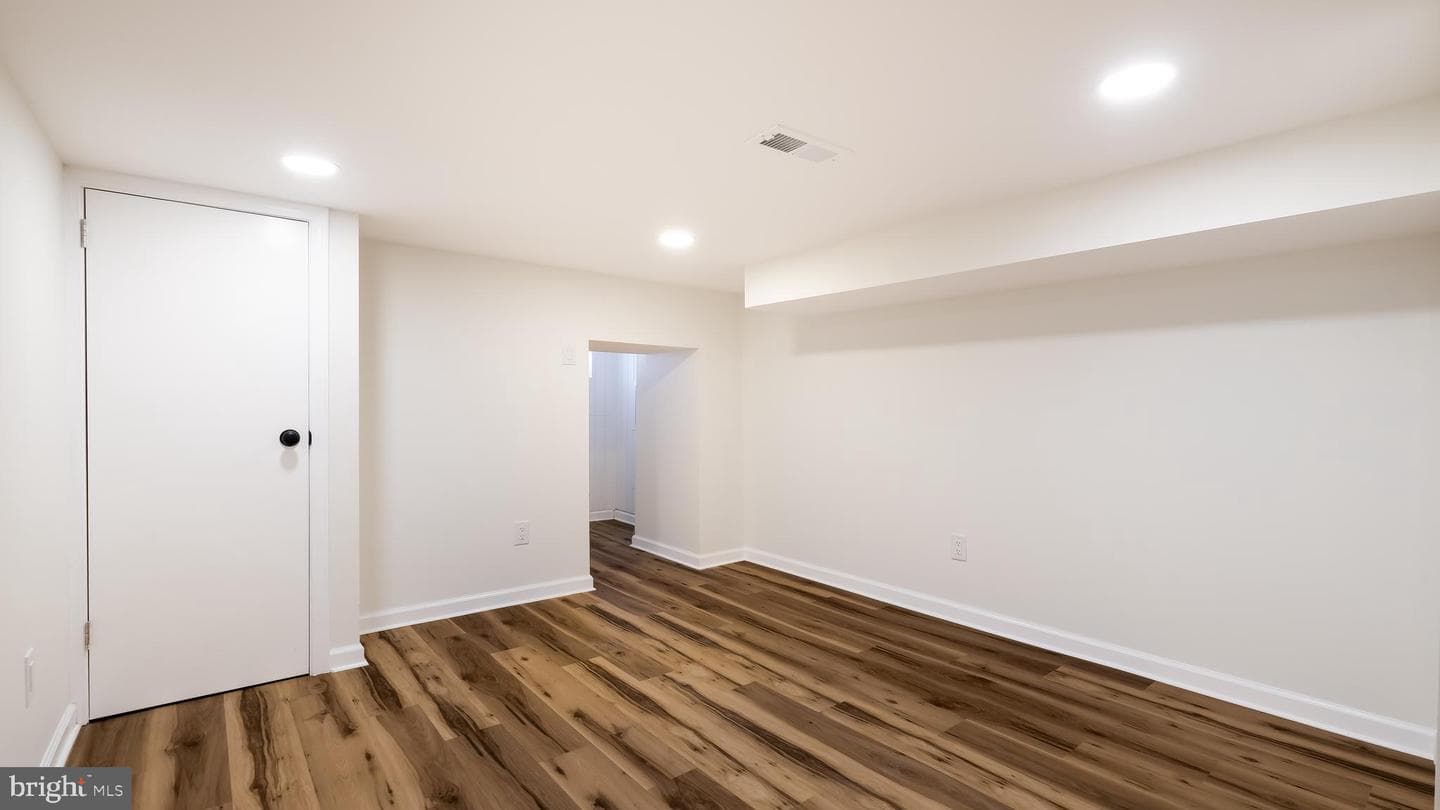 5058 Hoopes Street photo 23