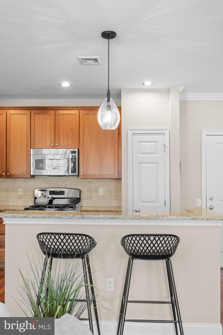 500 Admirals Way #402 photo 7