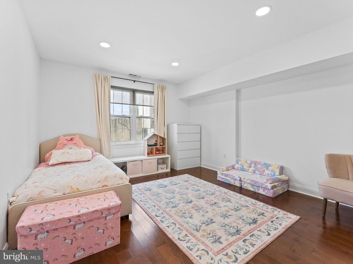 120 Dickinson Street #E photo 17