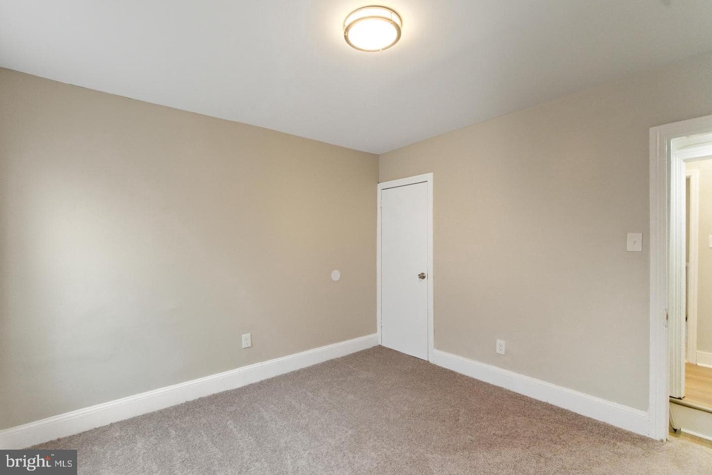 2530 Collins Street photo 11