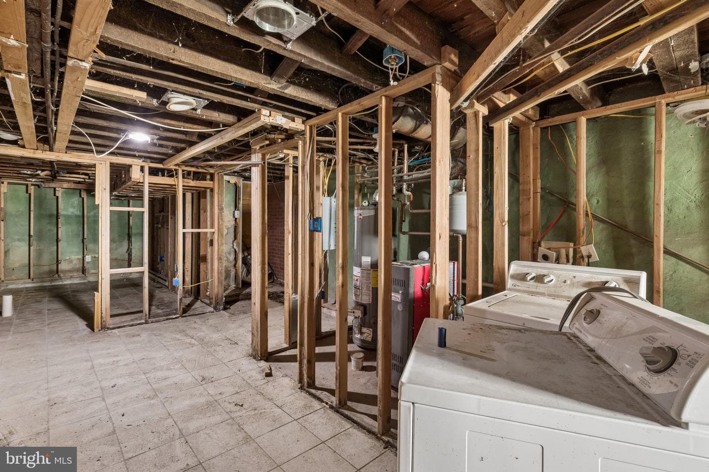 2245 E Cambria Street photo 22