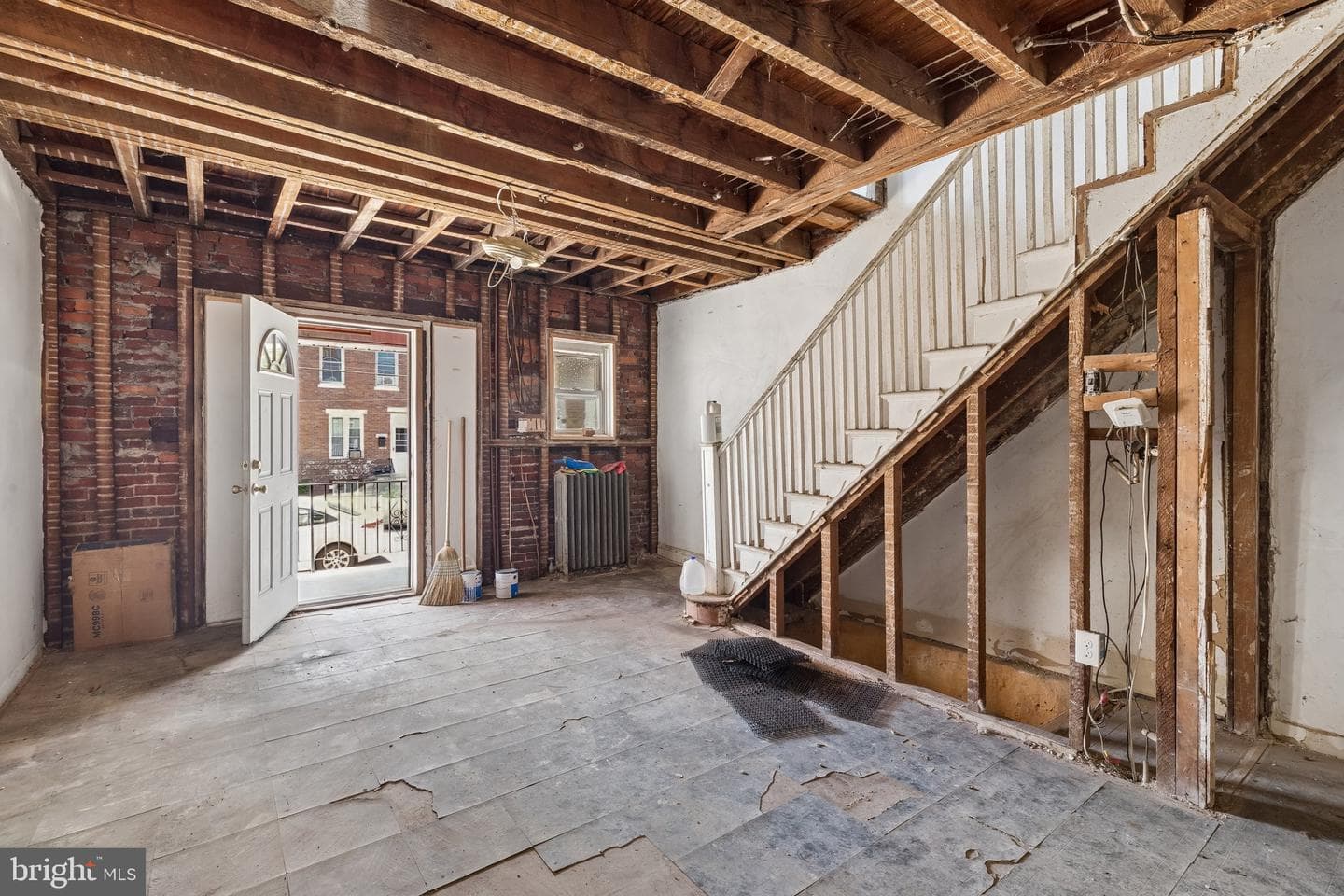 2245 E Cambria Street photo 4