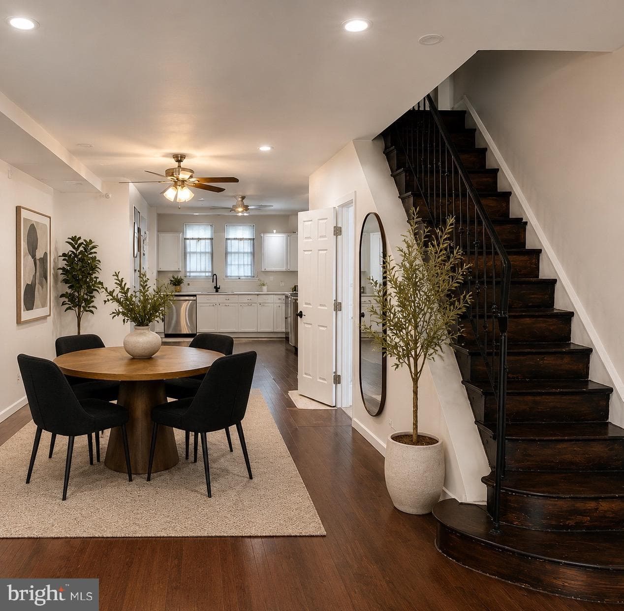 1511 W Chew Street photo 11