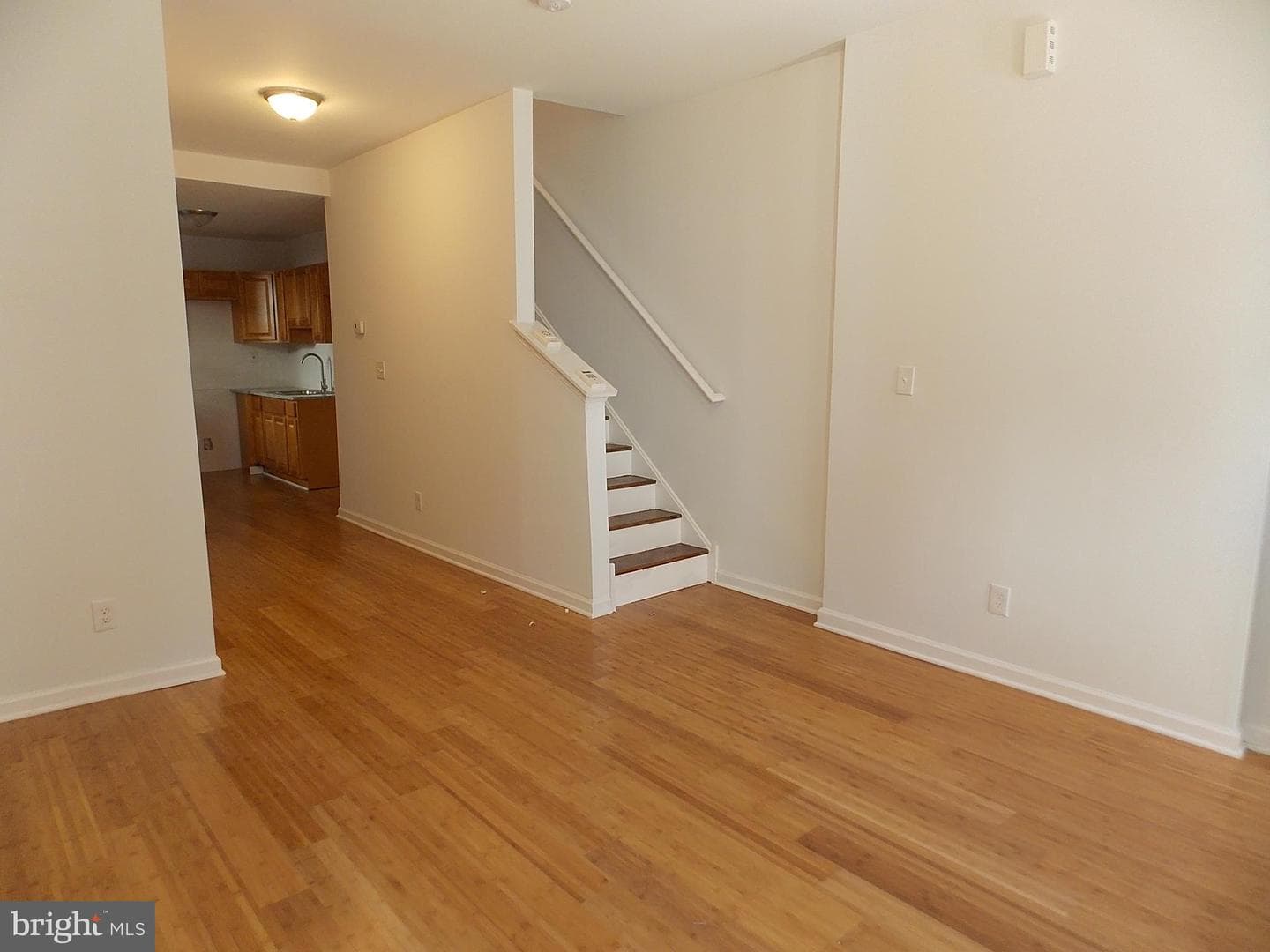 1911 N Taylor Street photo 3