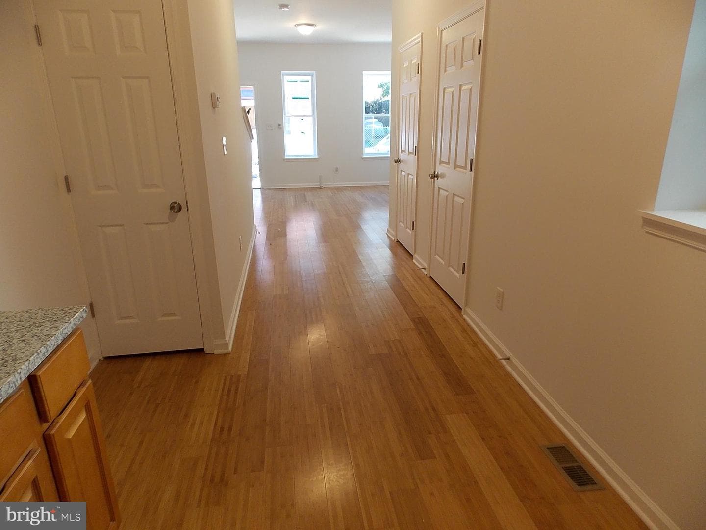 1911 N Taylor Street photo 7