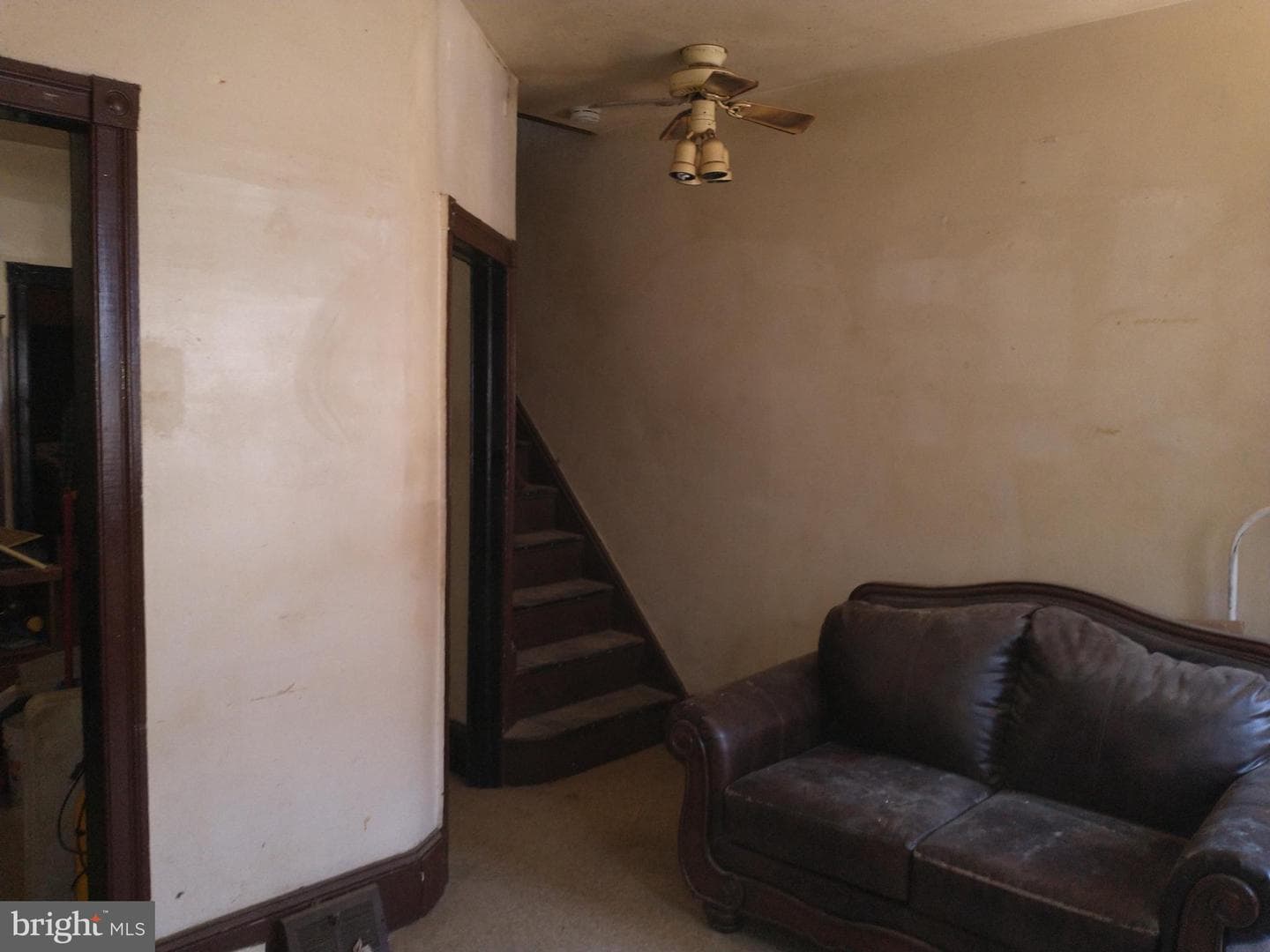 3831 N Darien Street photo 3