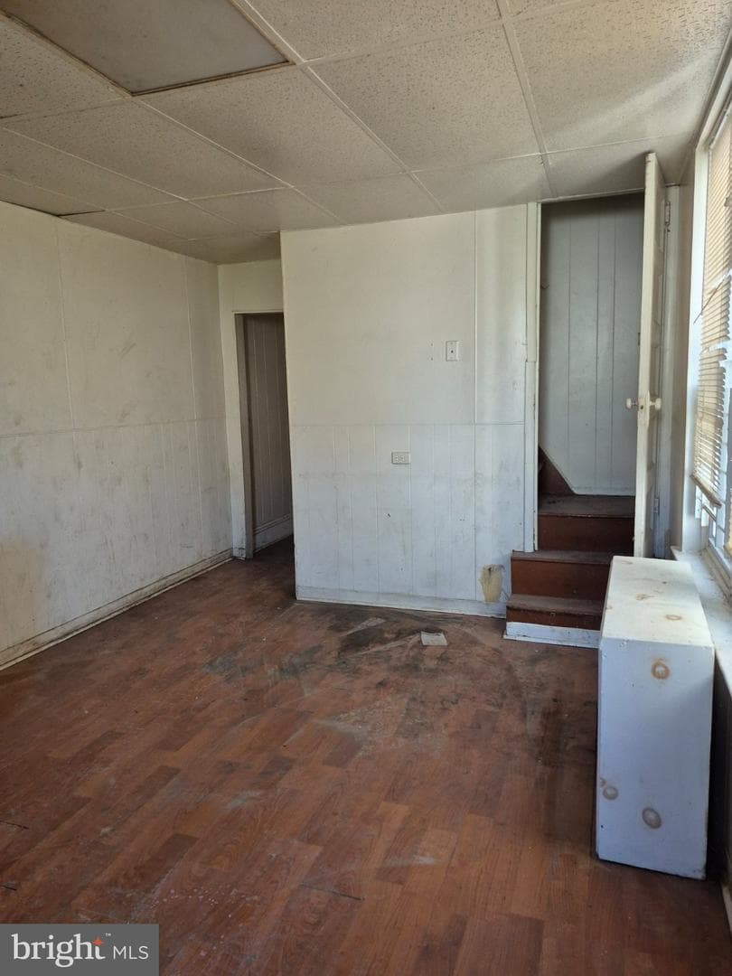 5907 Chester Avenue photo 2