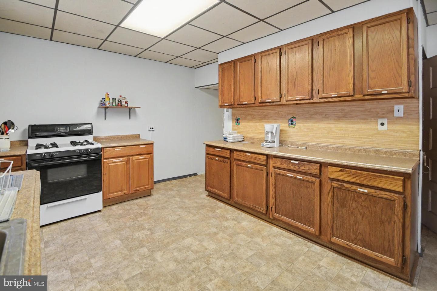 45 W Logan Street photo 25