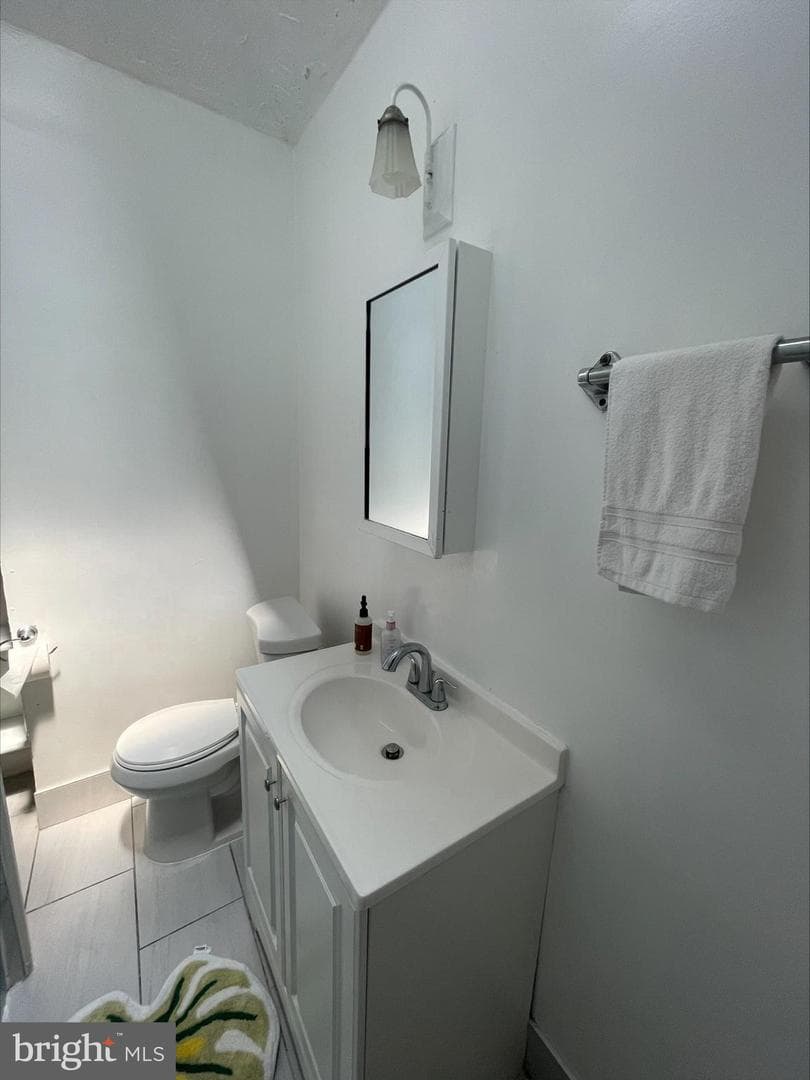 205 W Ashdale Street photo 8