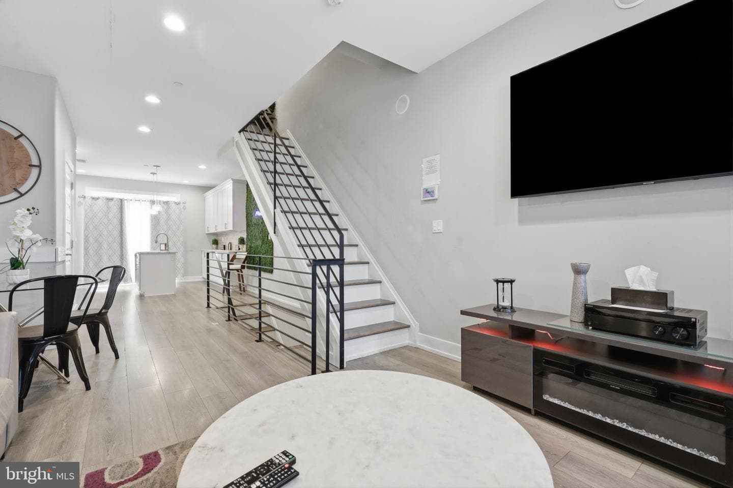 1411 S Taylor Street photo 6