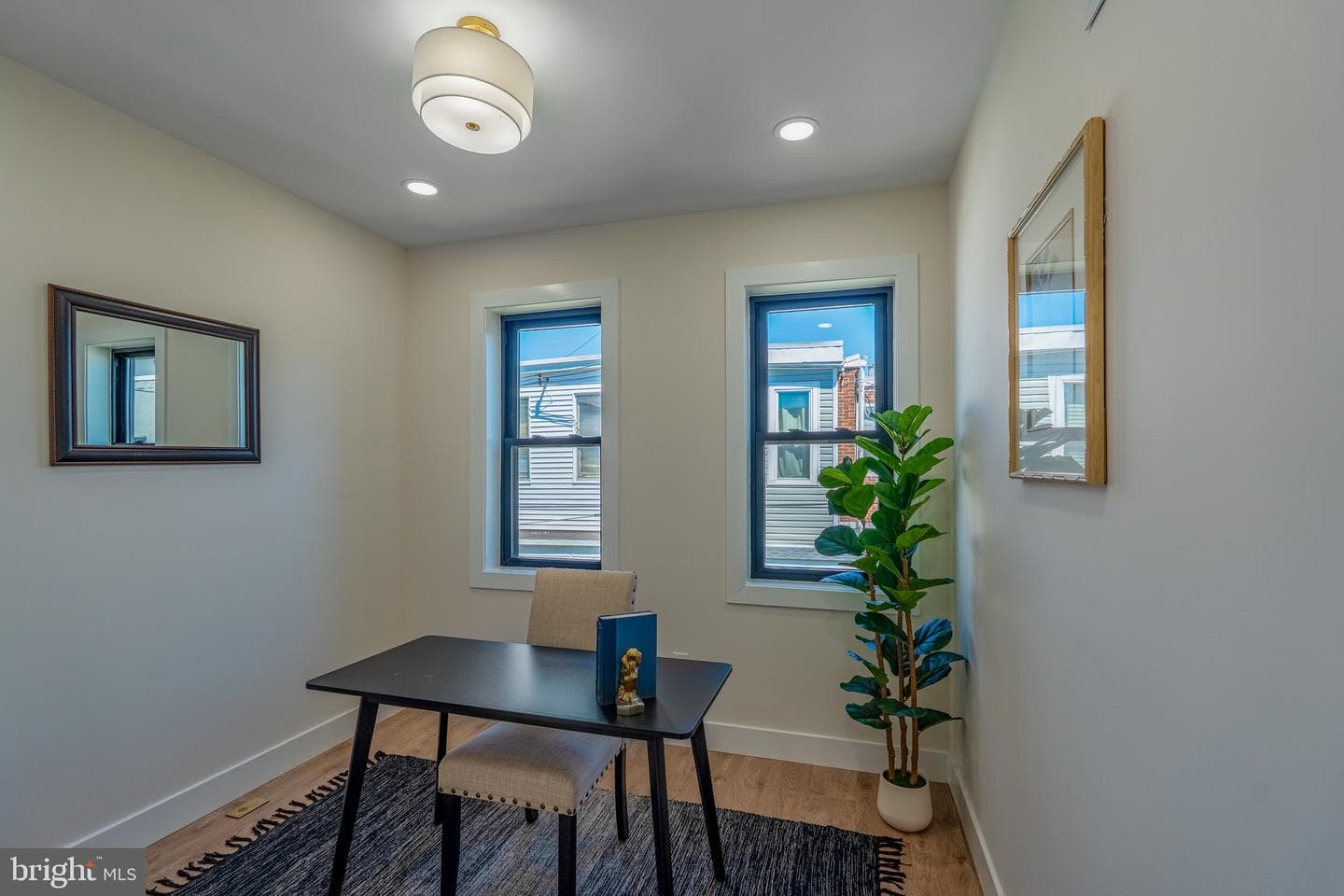 1405 N Corlies Street photo 18