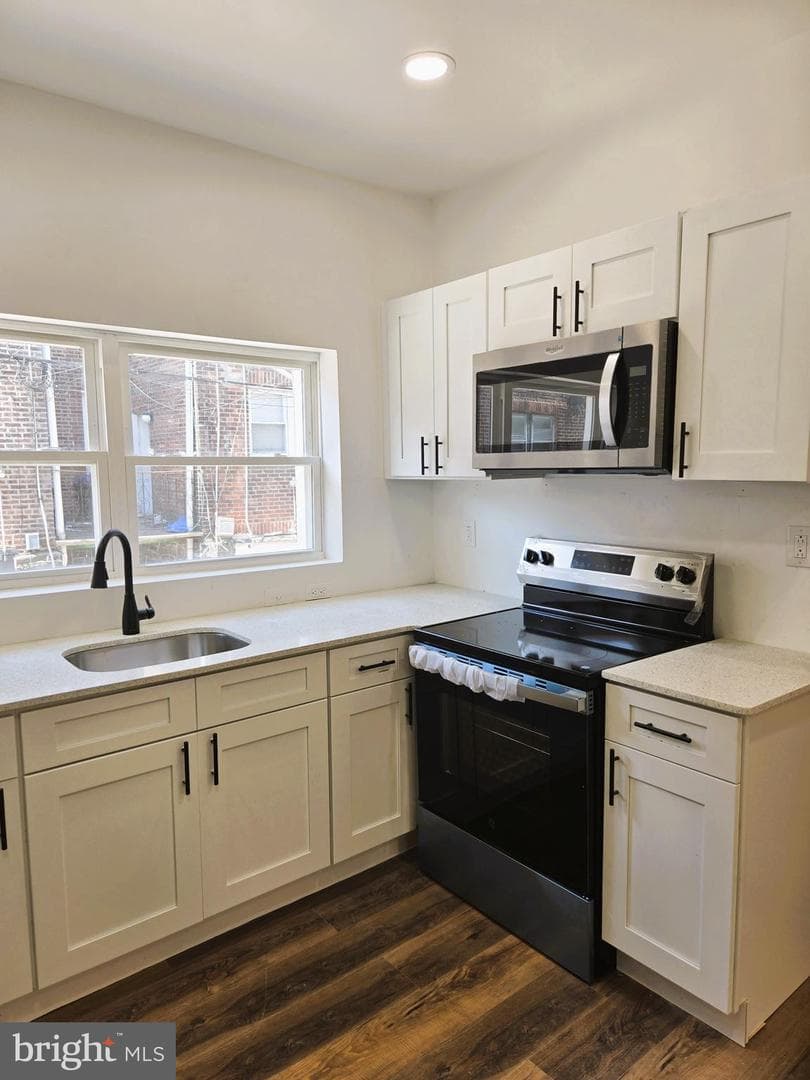 1632 S Lindenwood Street photo 18
