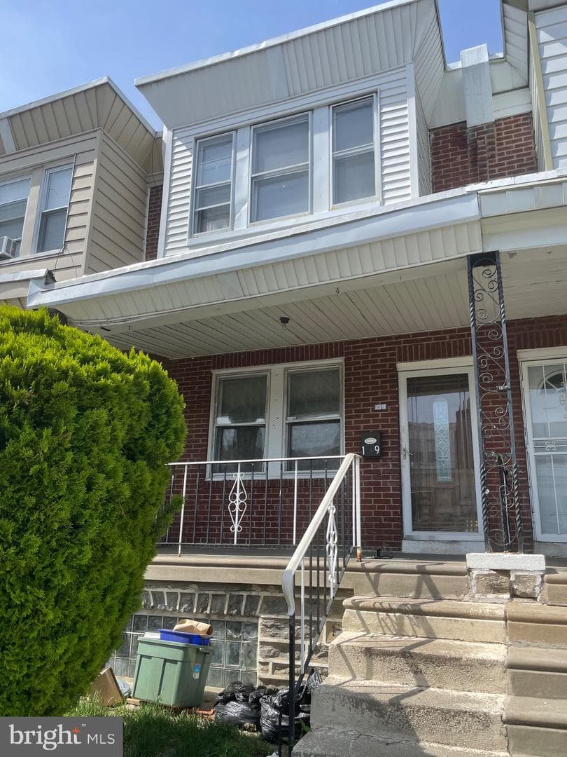 139 W Nedro Avenue
