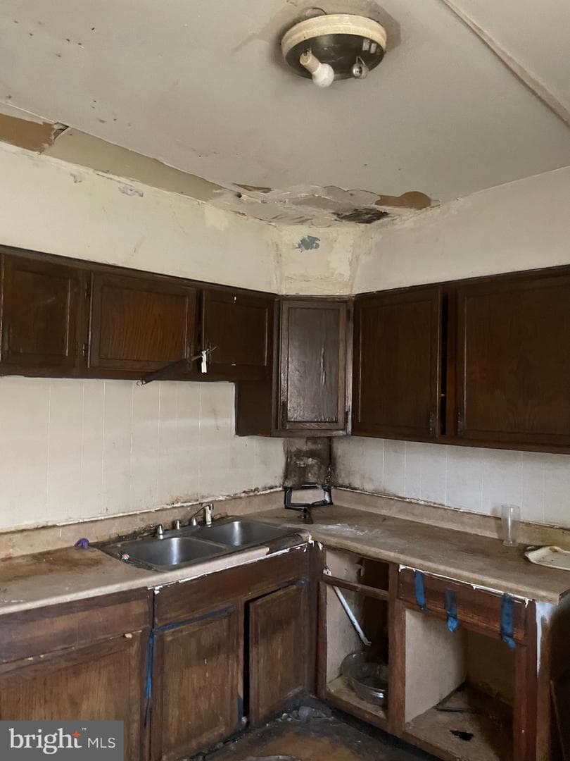 139 W Nedro Avenue photo 6