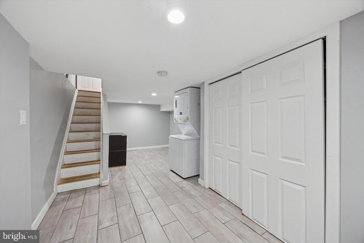 2036 N Darien Street photo 8