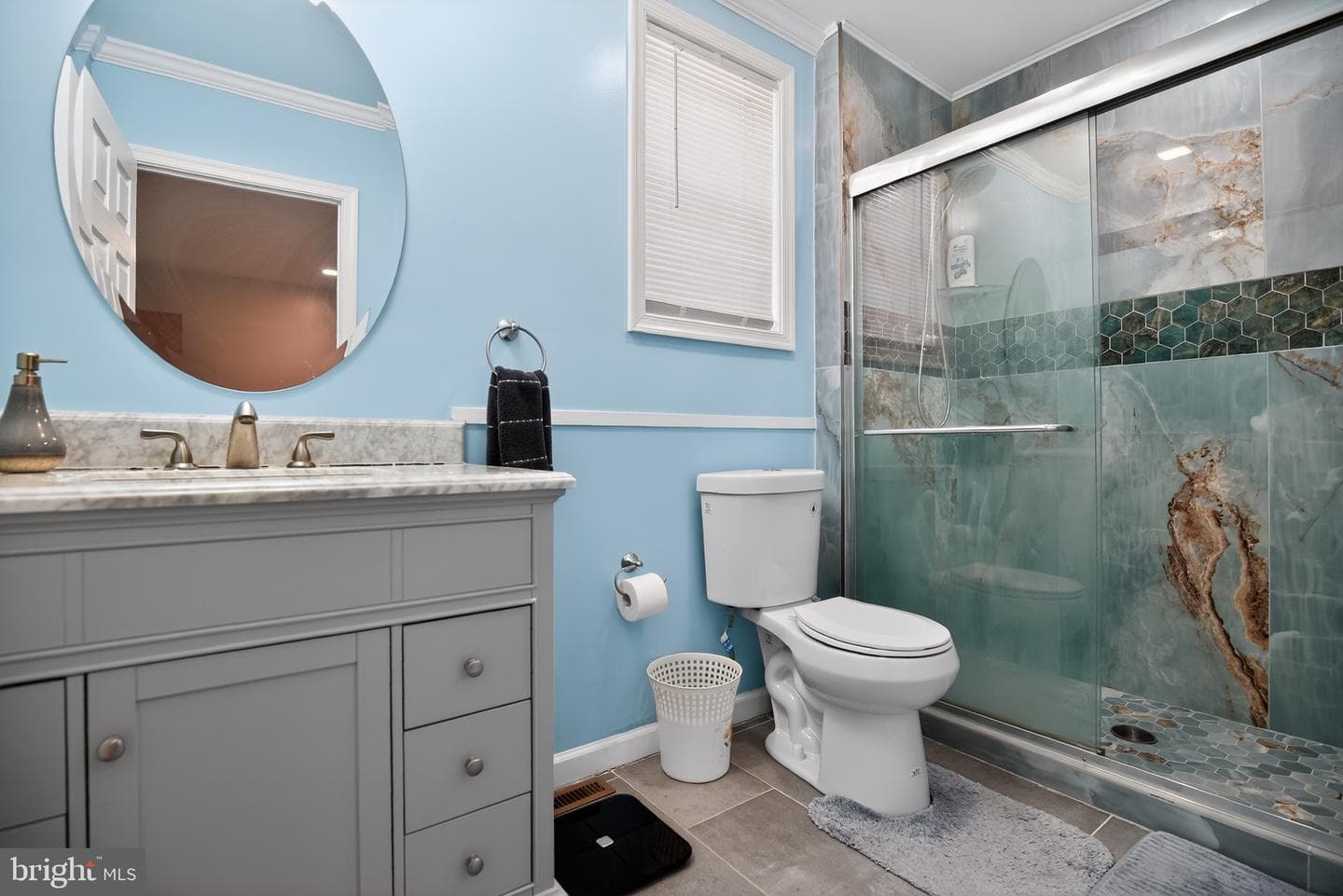 8906 Sylvia Lane photo 16