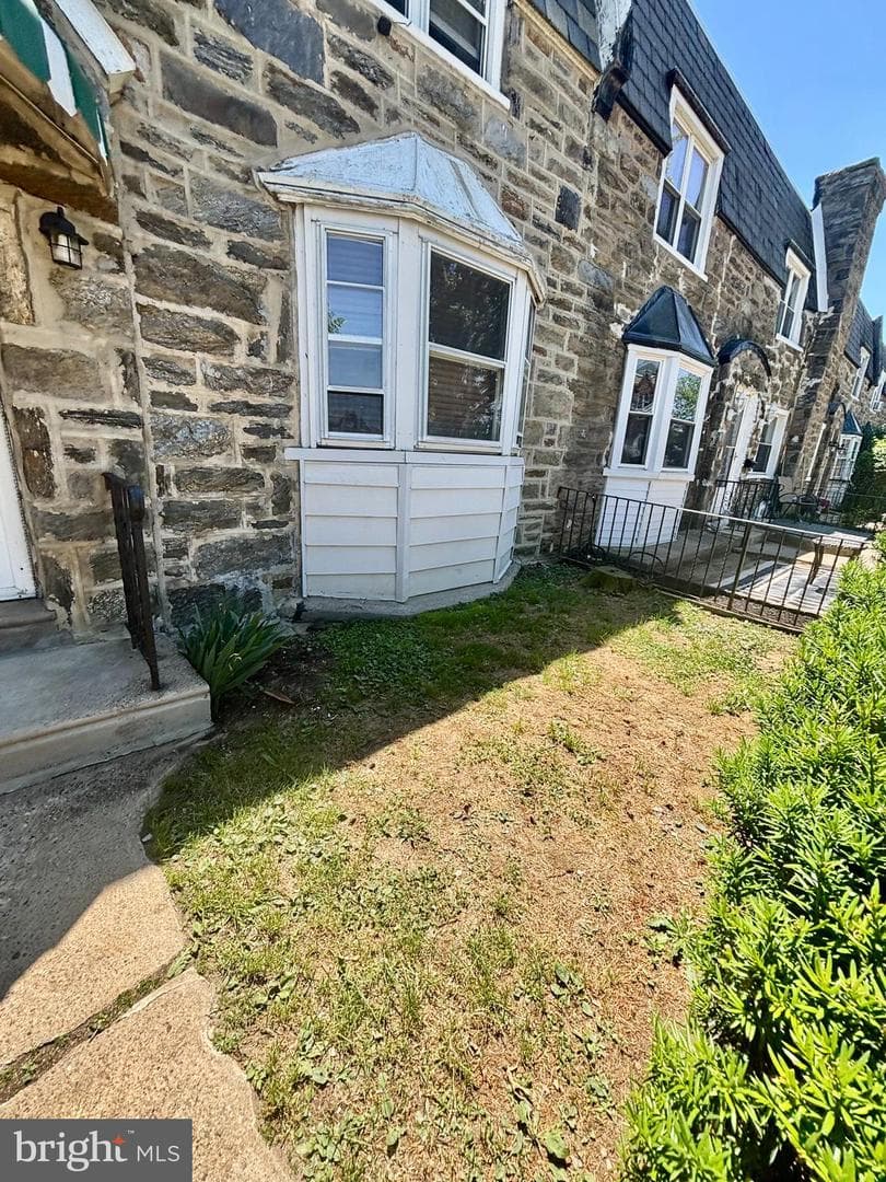 6309 Walker Street photo 4