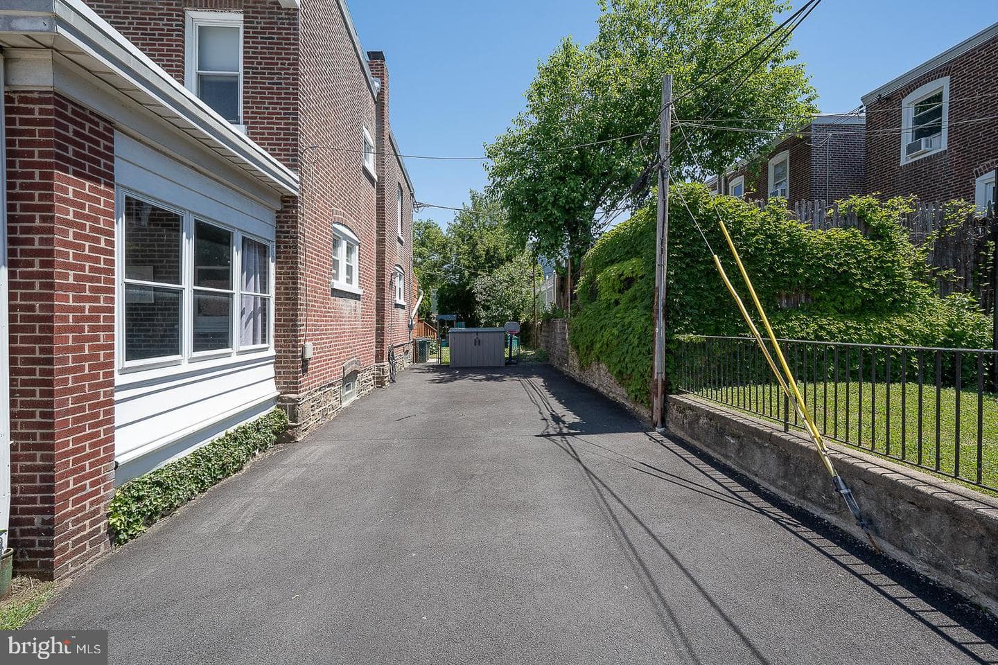 4011 Mitchell Street photo 23