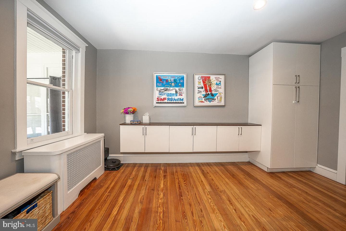 4011 Mitchell Street photo 6