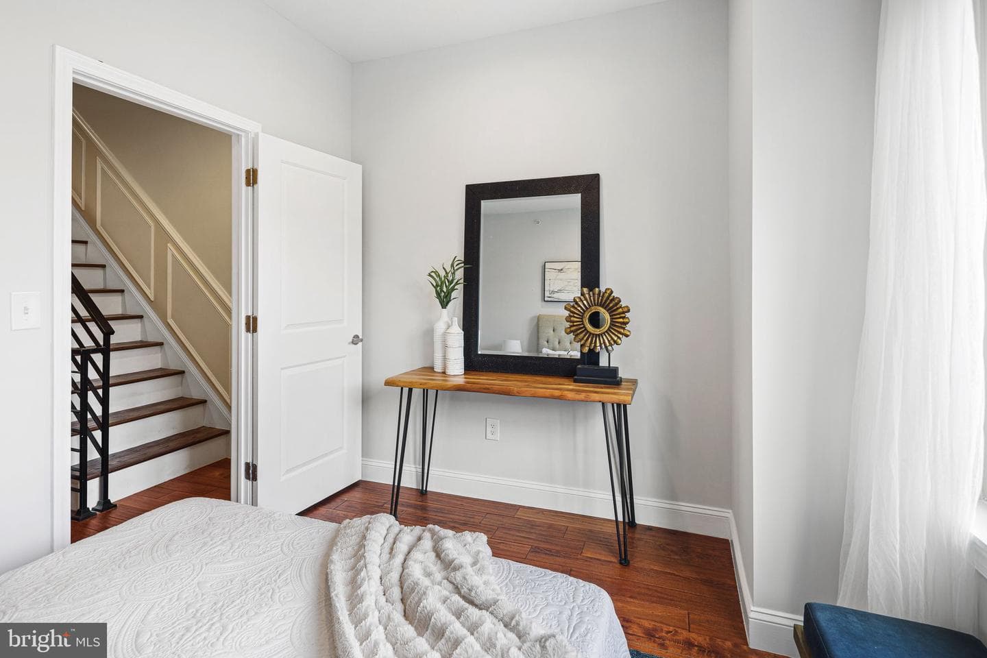 2340 Greenwich Street photo 11