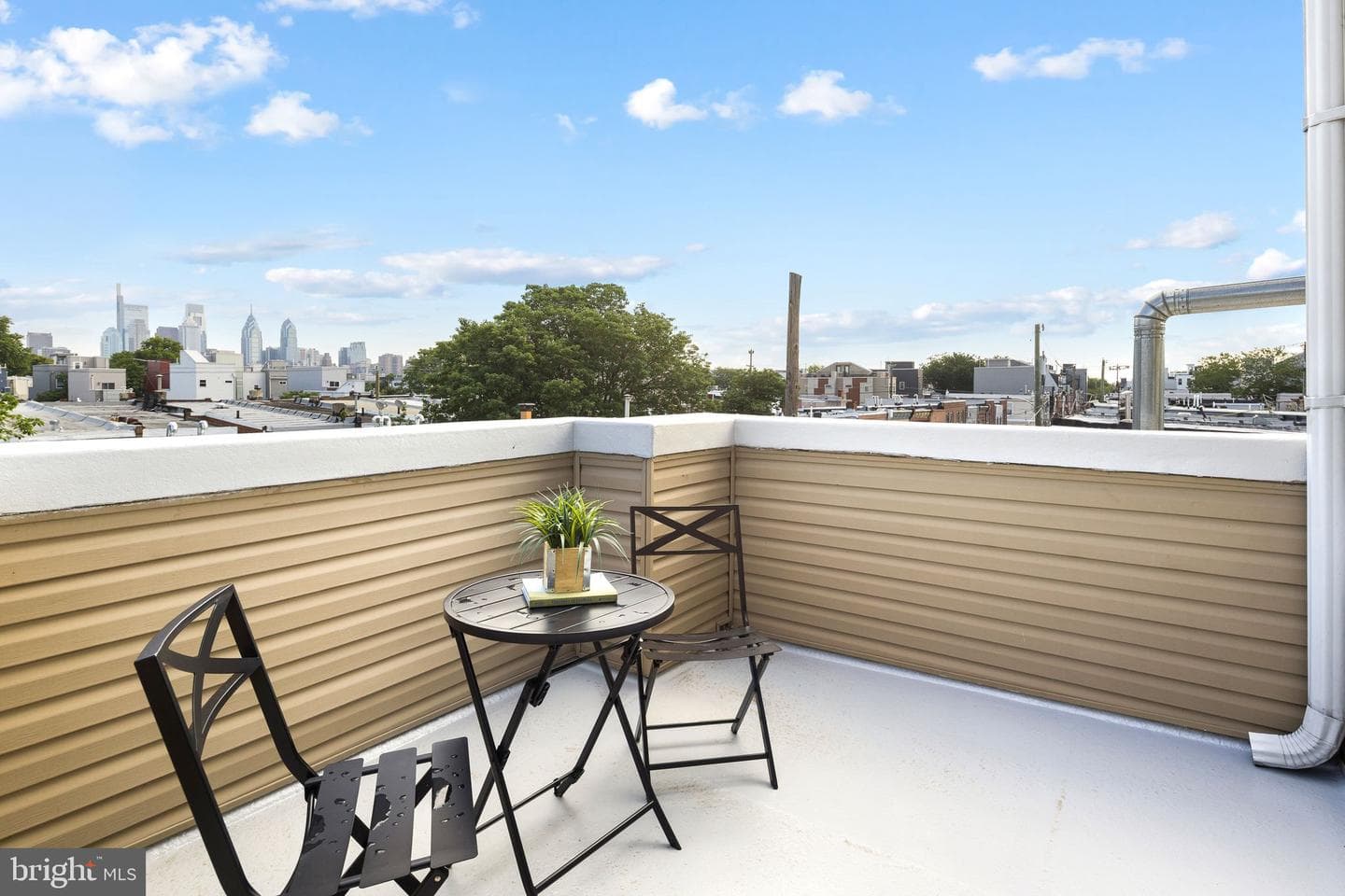 2340 Greenwich Street photo 21