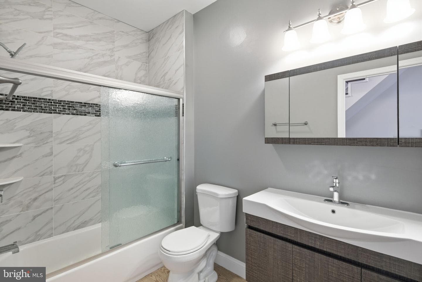 2340 Greenwich Street photo 27