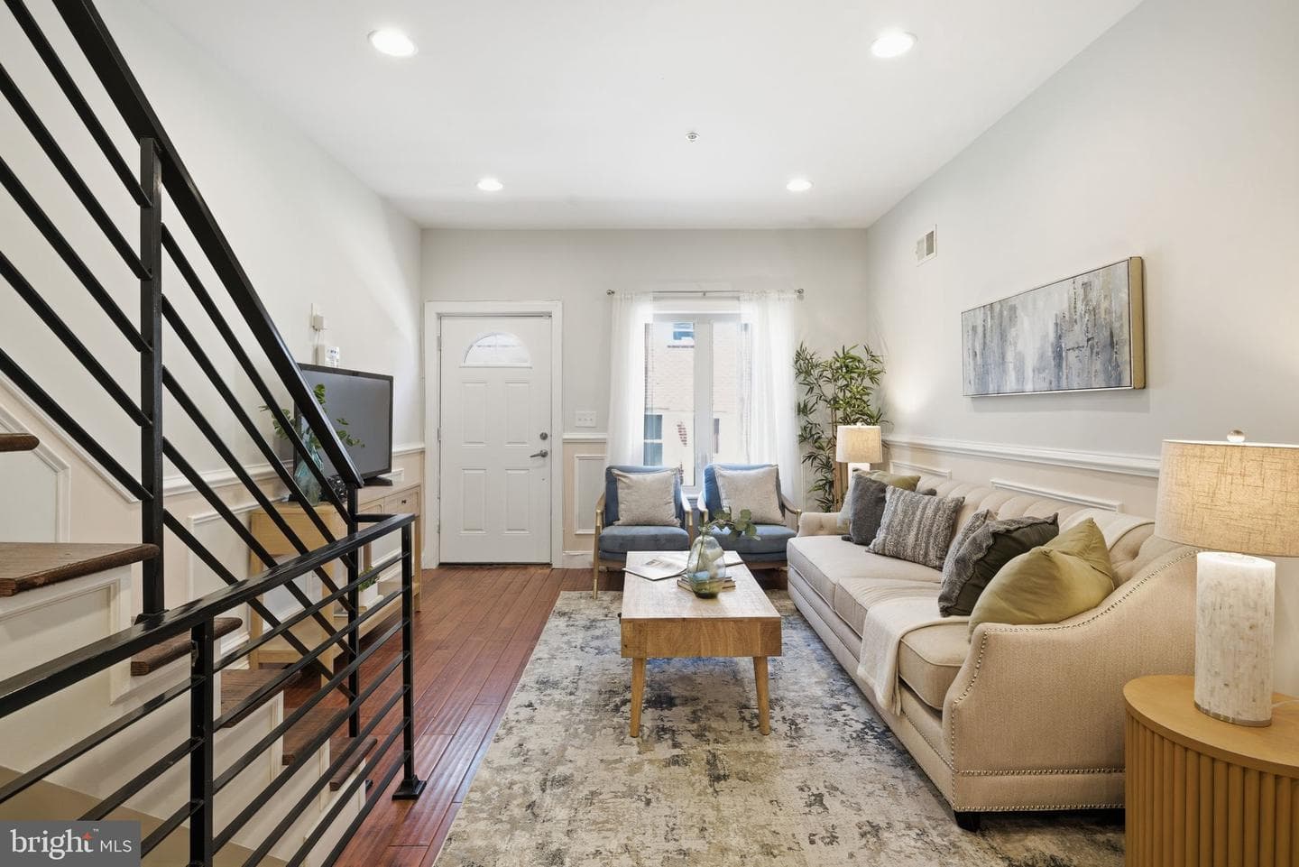 2340 Greenwich Street photo 4