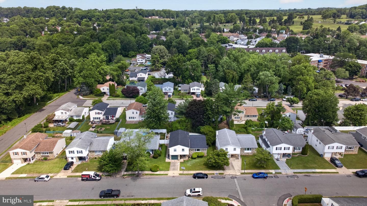 463 Pinewood Road photo 49