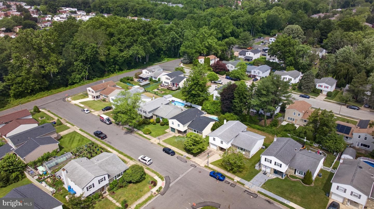 463 Pinewood Road photo 50