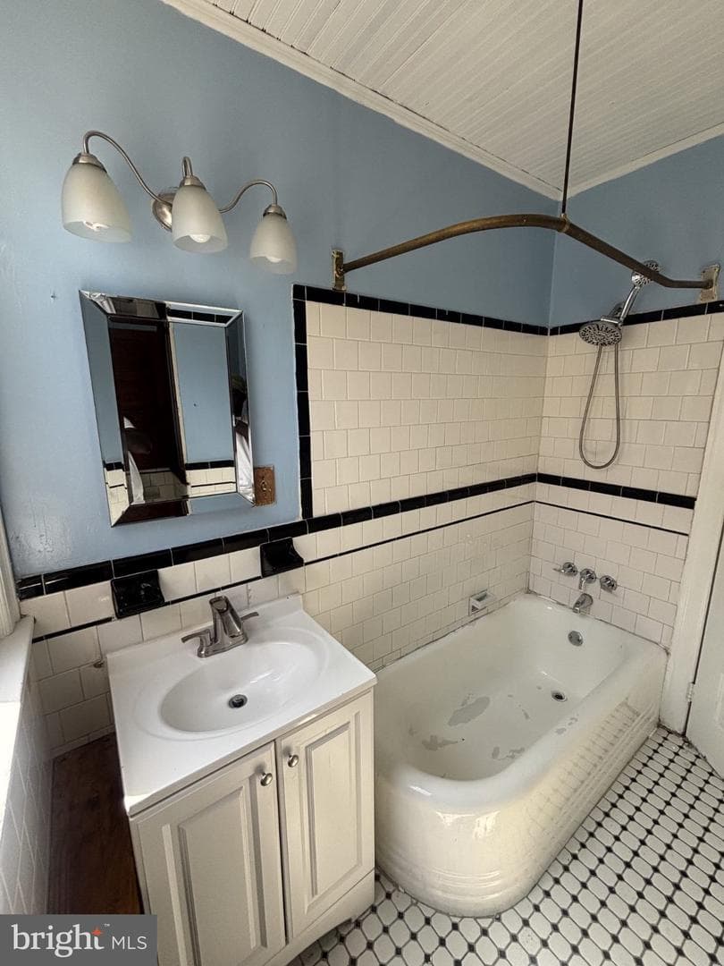 4636 Oakland Street photo 12