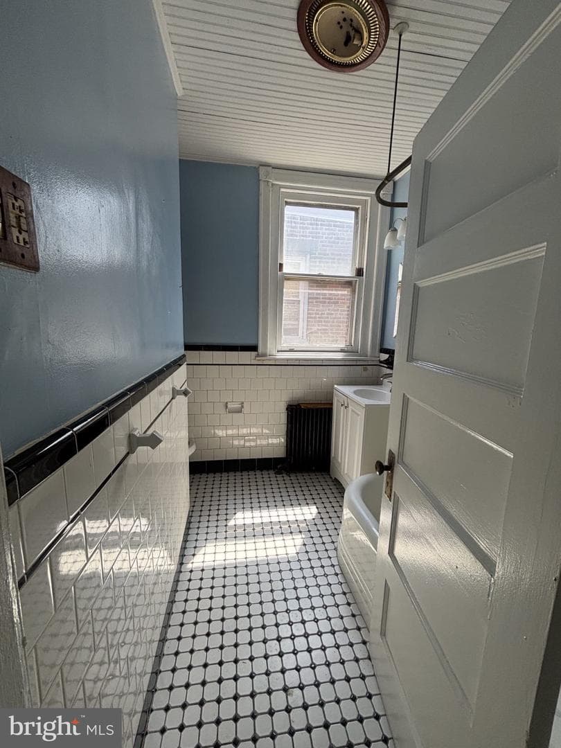 4636 Oakland Street photo 13