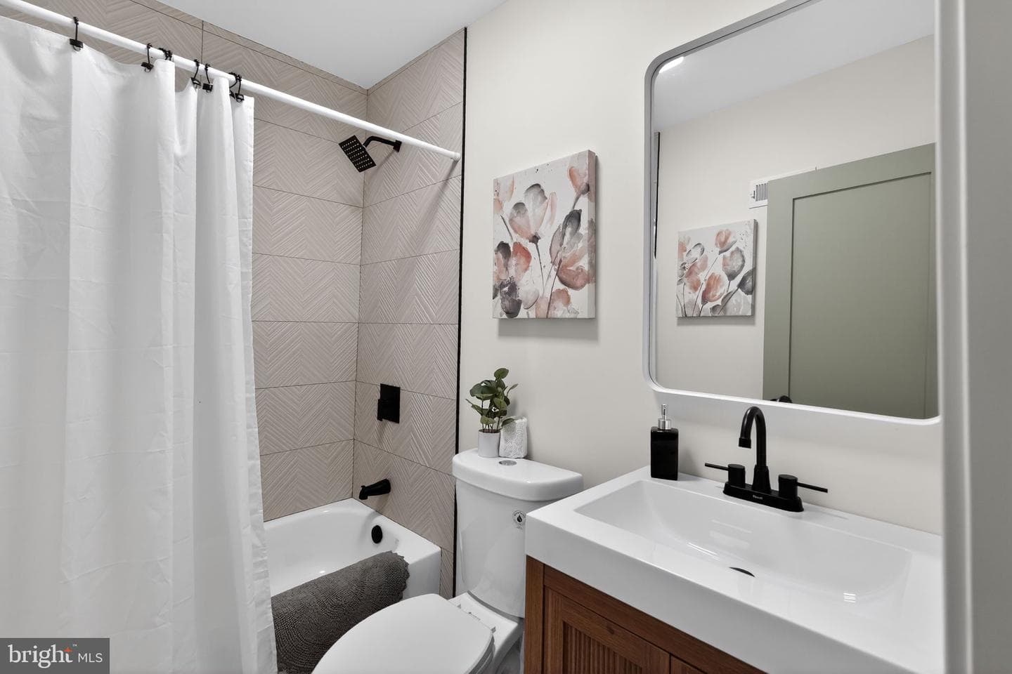 749 S 52nd Street photo 19