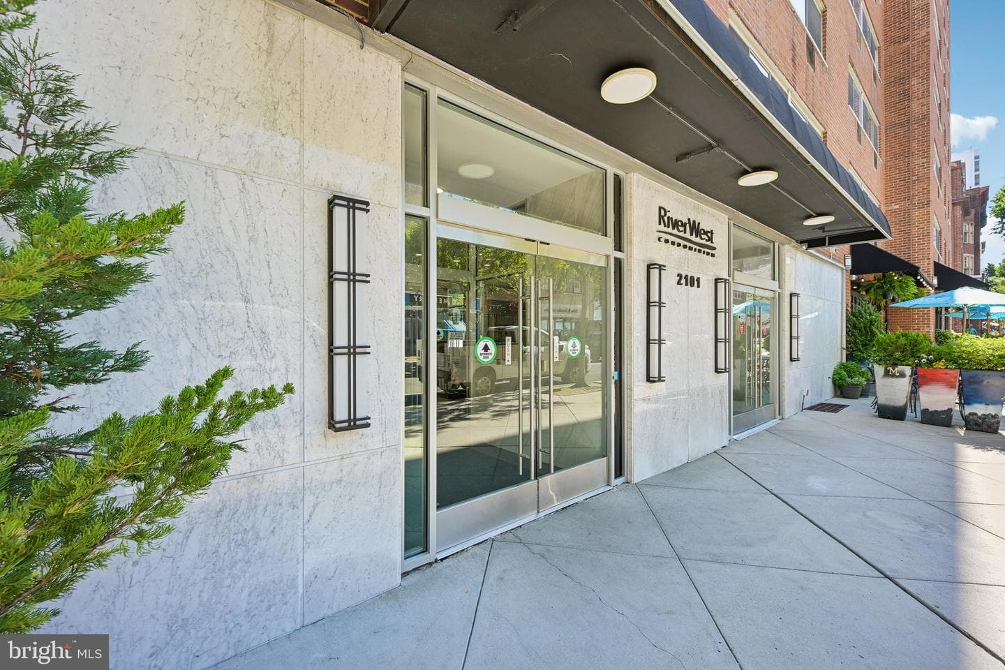 2101 Chestnut Street #606 photo 2