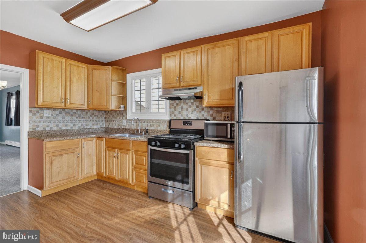 1425 Bleigh Avenue photo 11