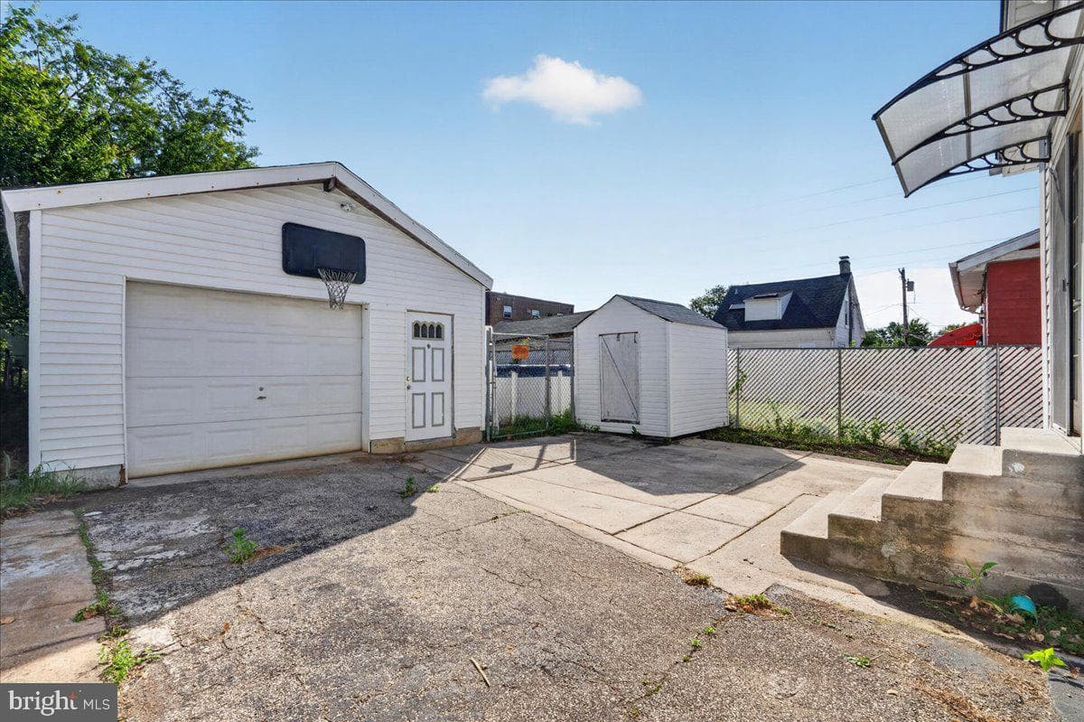 1425 Bleigh Avenue photo 23