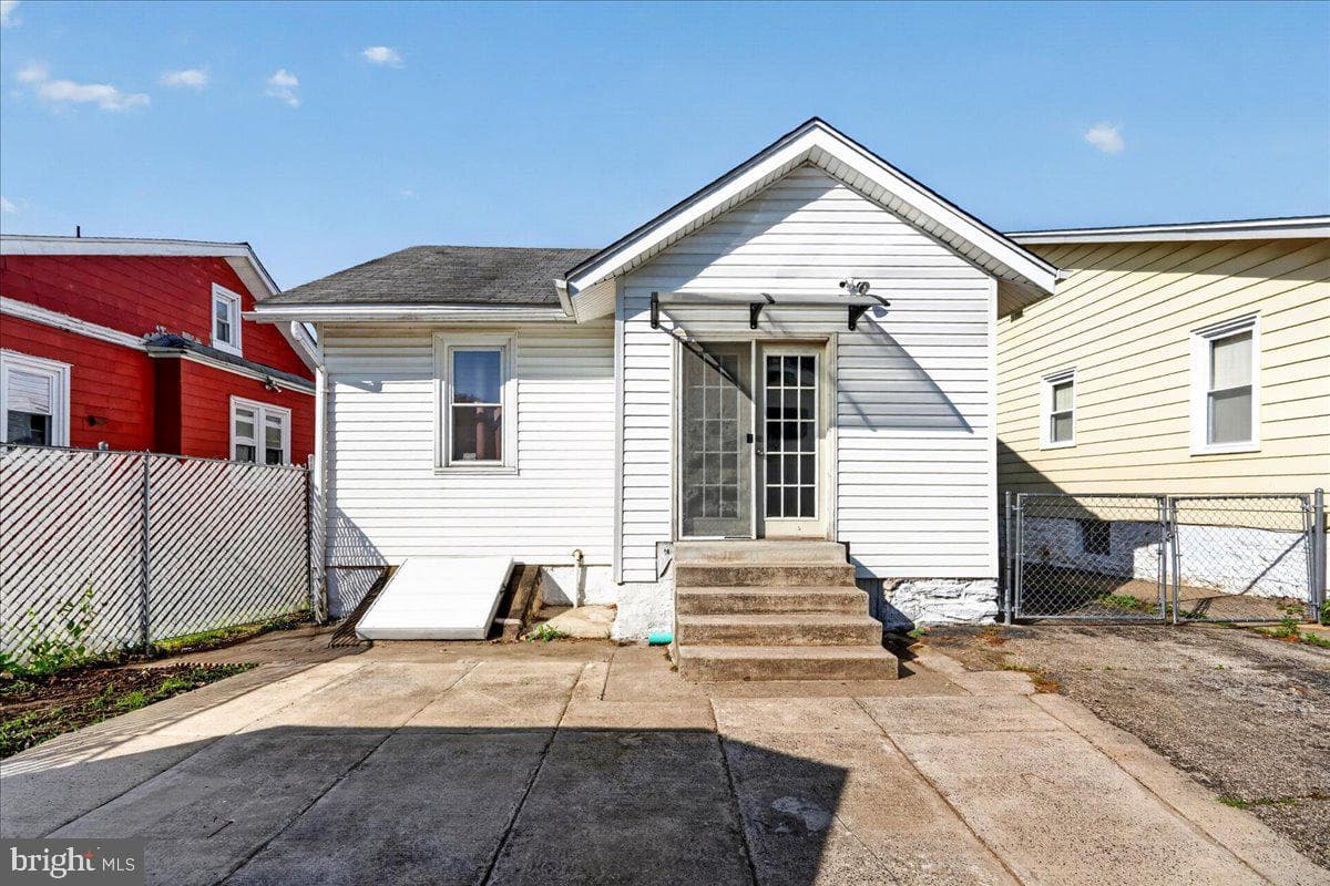 1425 Bleigh Avenue photo 32