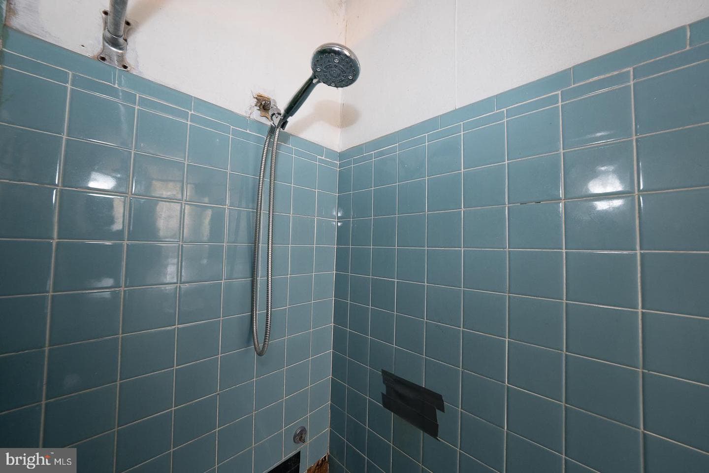 405 W Penn Street photo 11