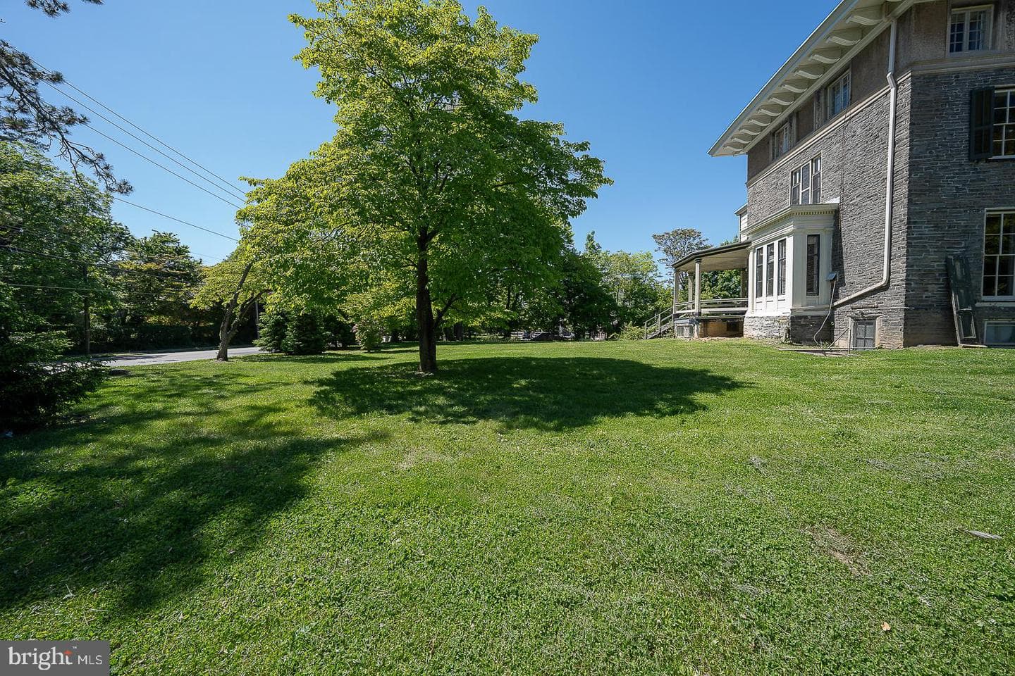 5 E Chestnut Hill Avenue photo 20
