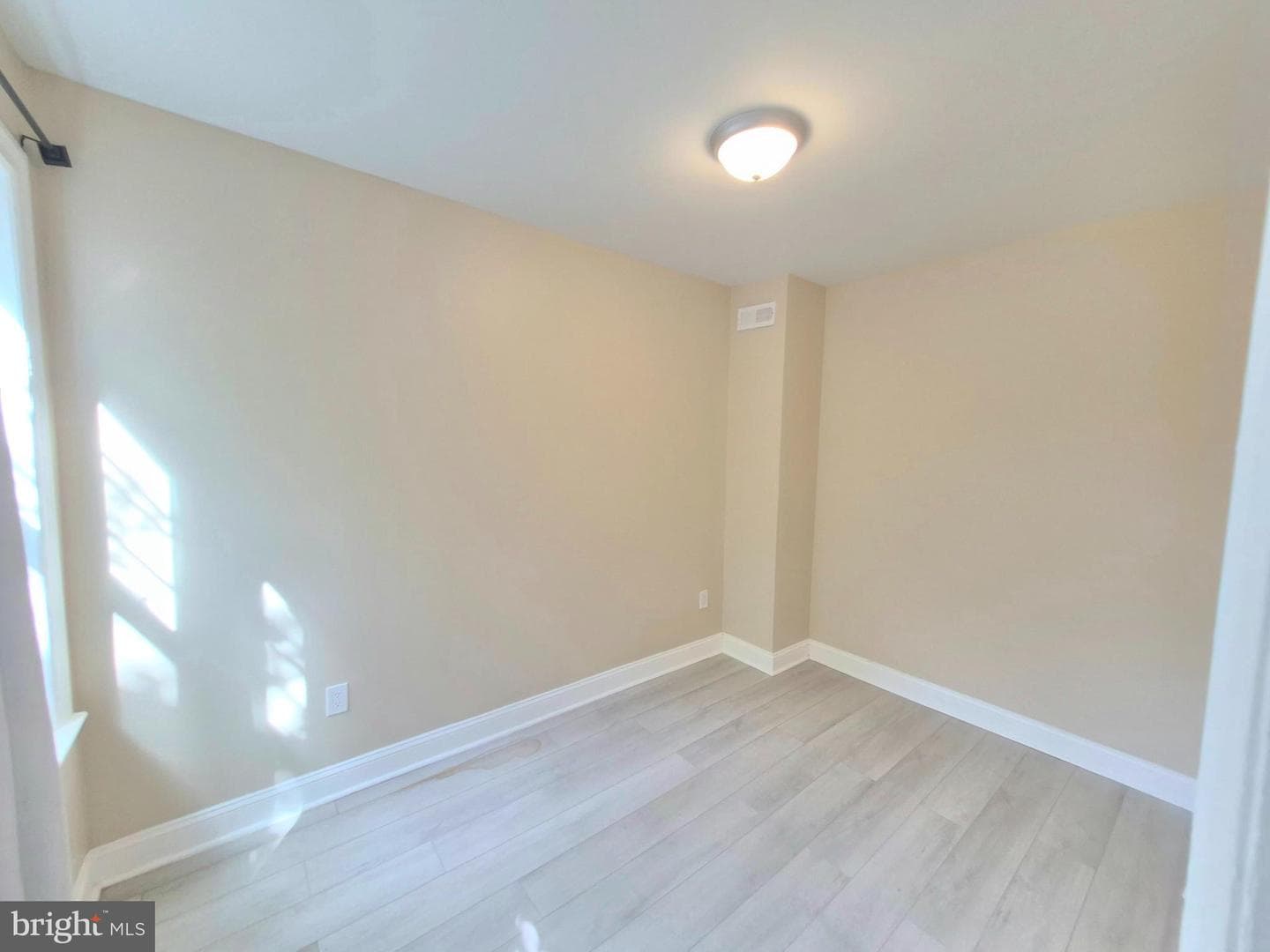 6136 Walker Street photo 14