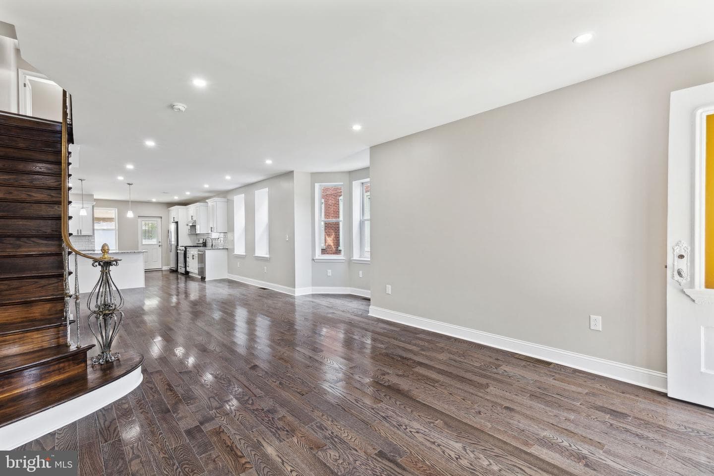 1821 W Porter Street photo 7