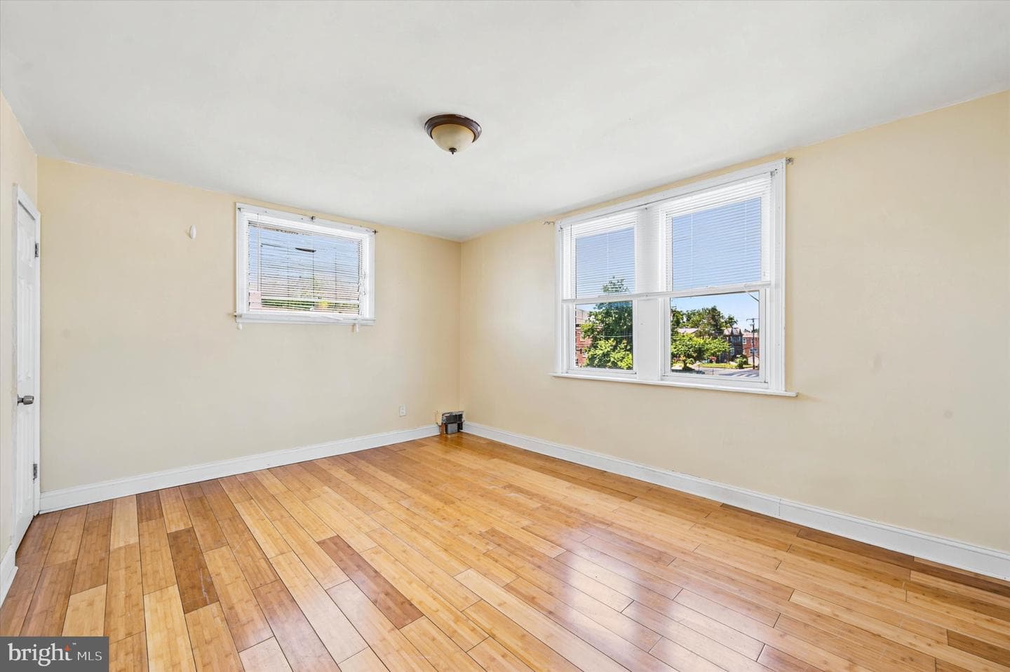 6701 Kindred St photo 11