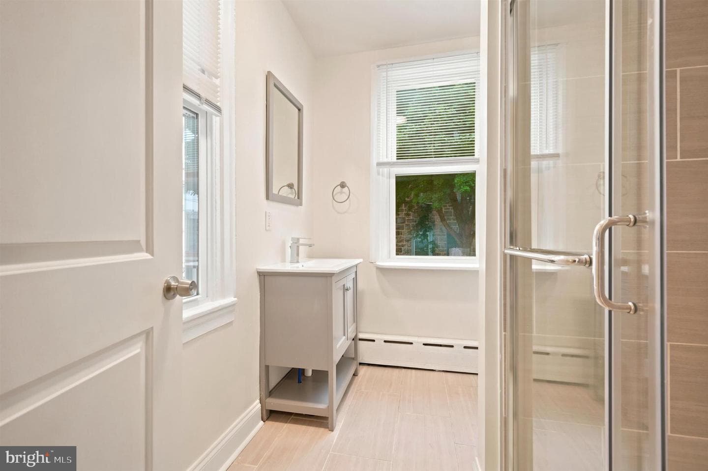114 W Salaignac Street photo 10