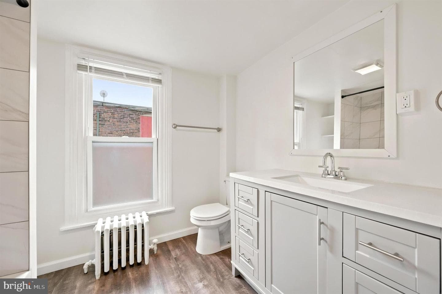 114 W Salaignac Street photo 14
