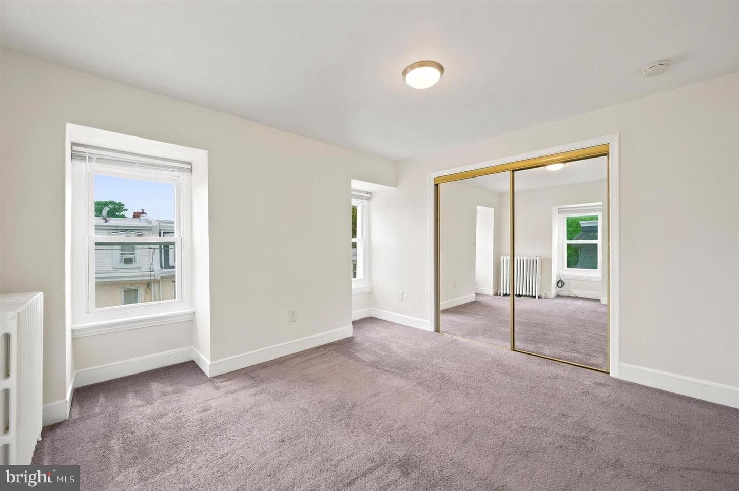114 W Salaignac Street photo 20