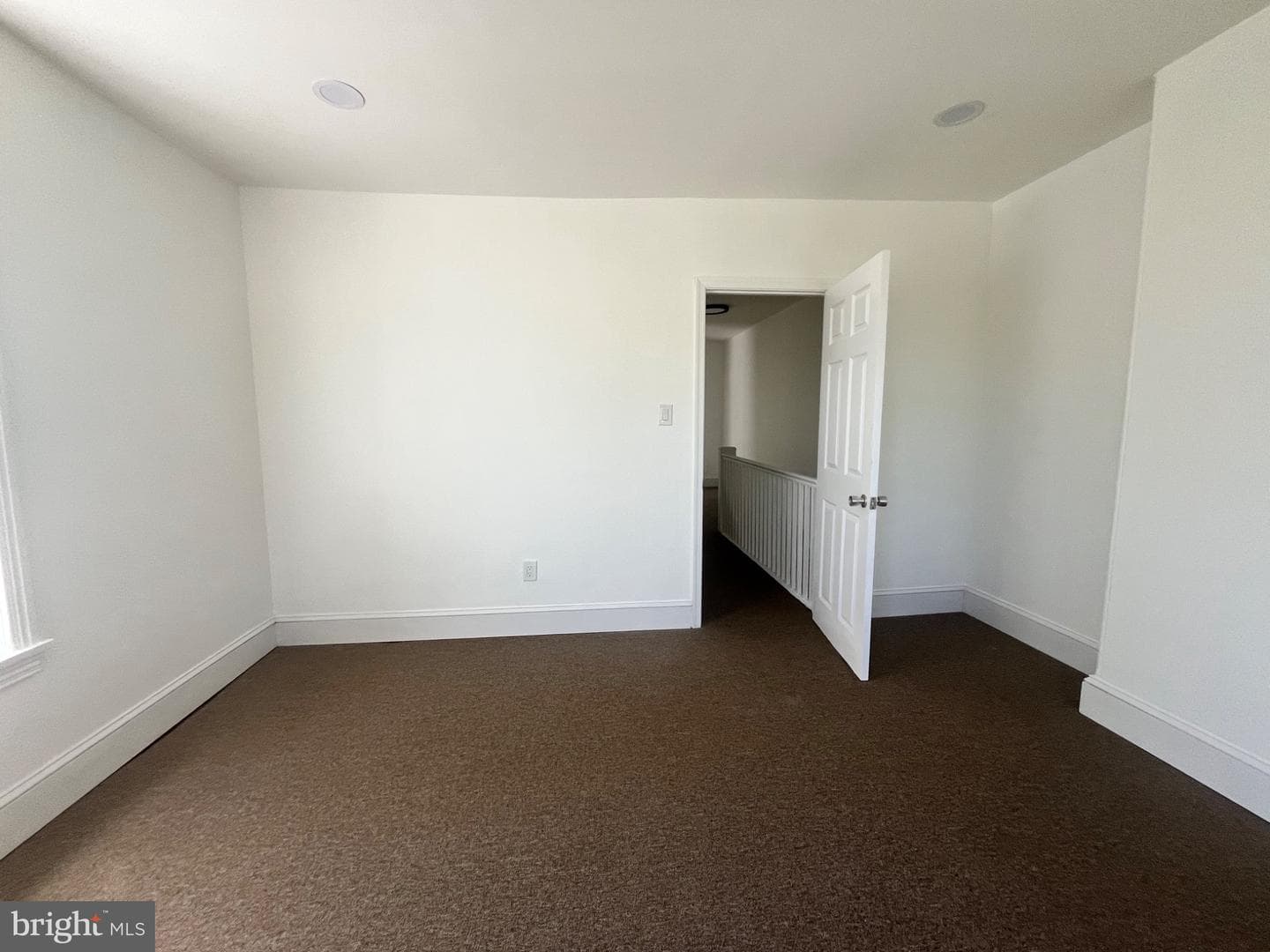 1364 W Spencer Street photo 12