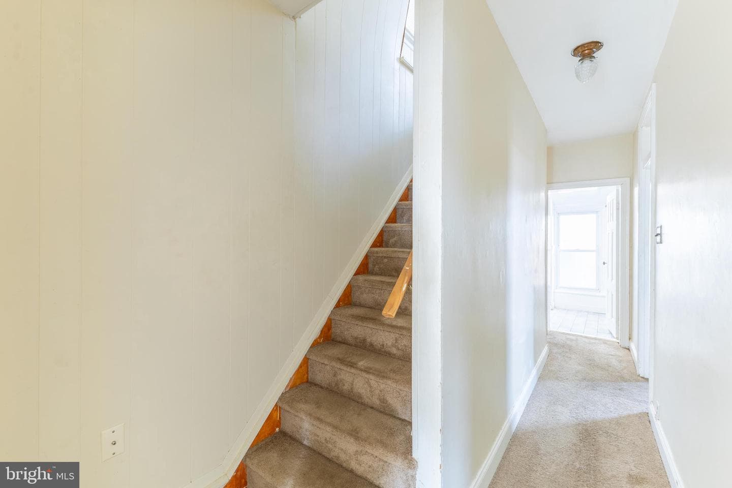 122 W Salaignac Street photo 19