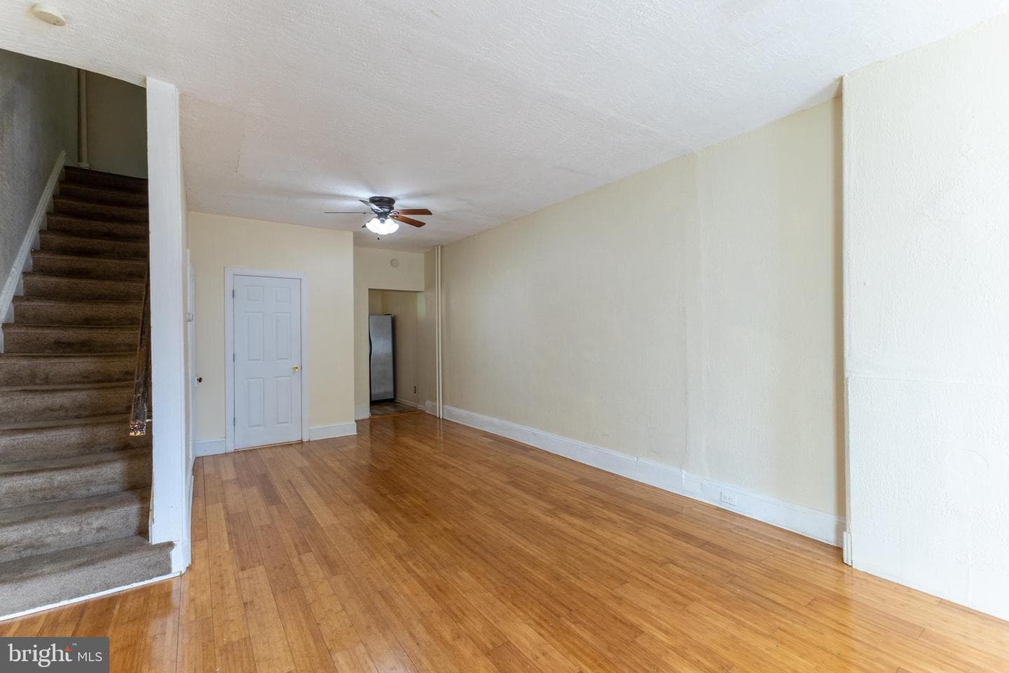 122 W Salaignac Street photo 8