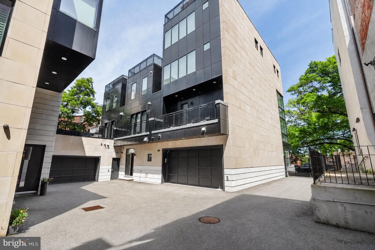 218 S 3rd Street photo 36