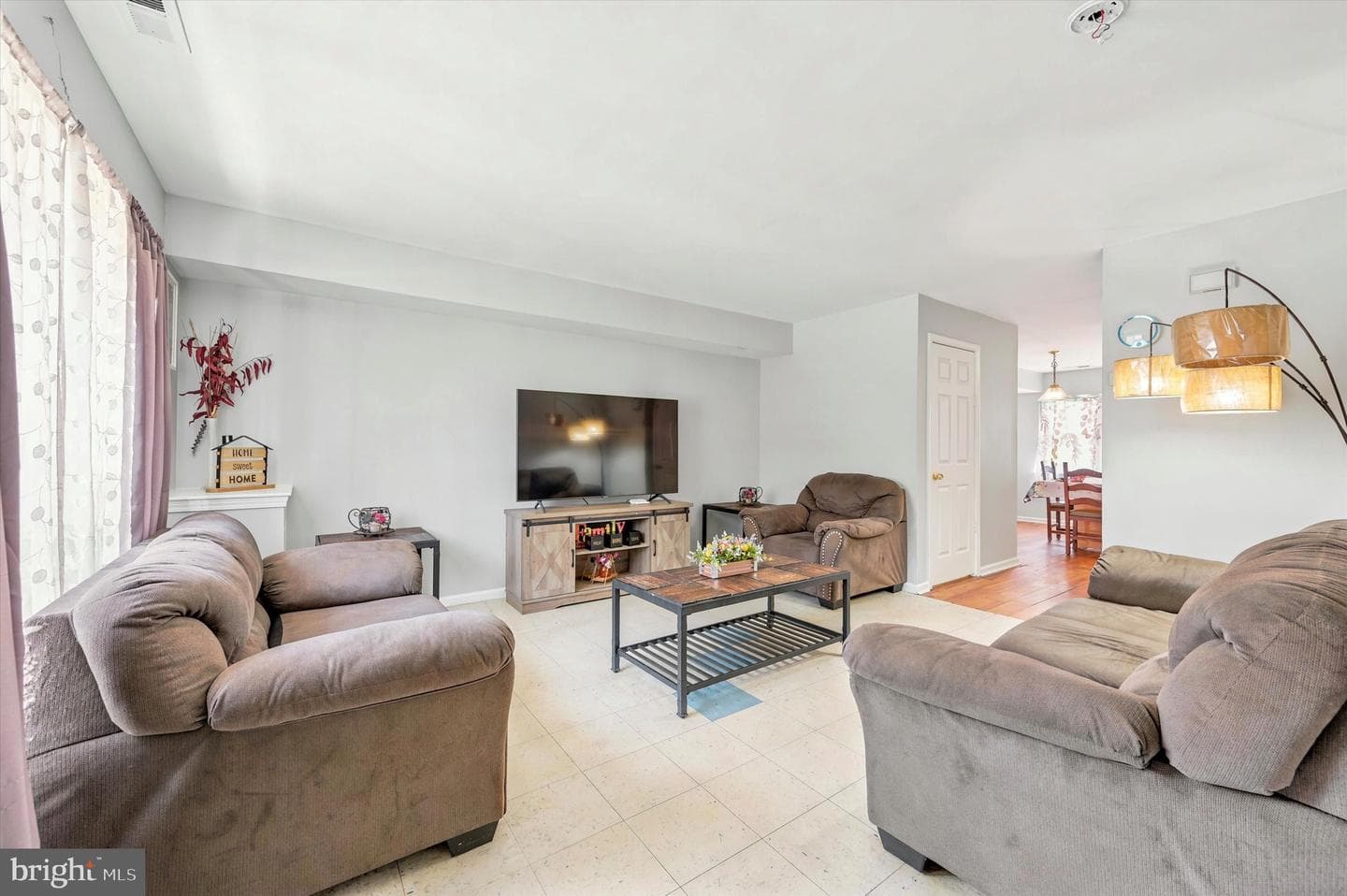 4635 Paul Street photo 5