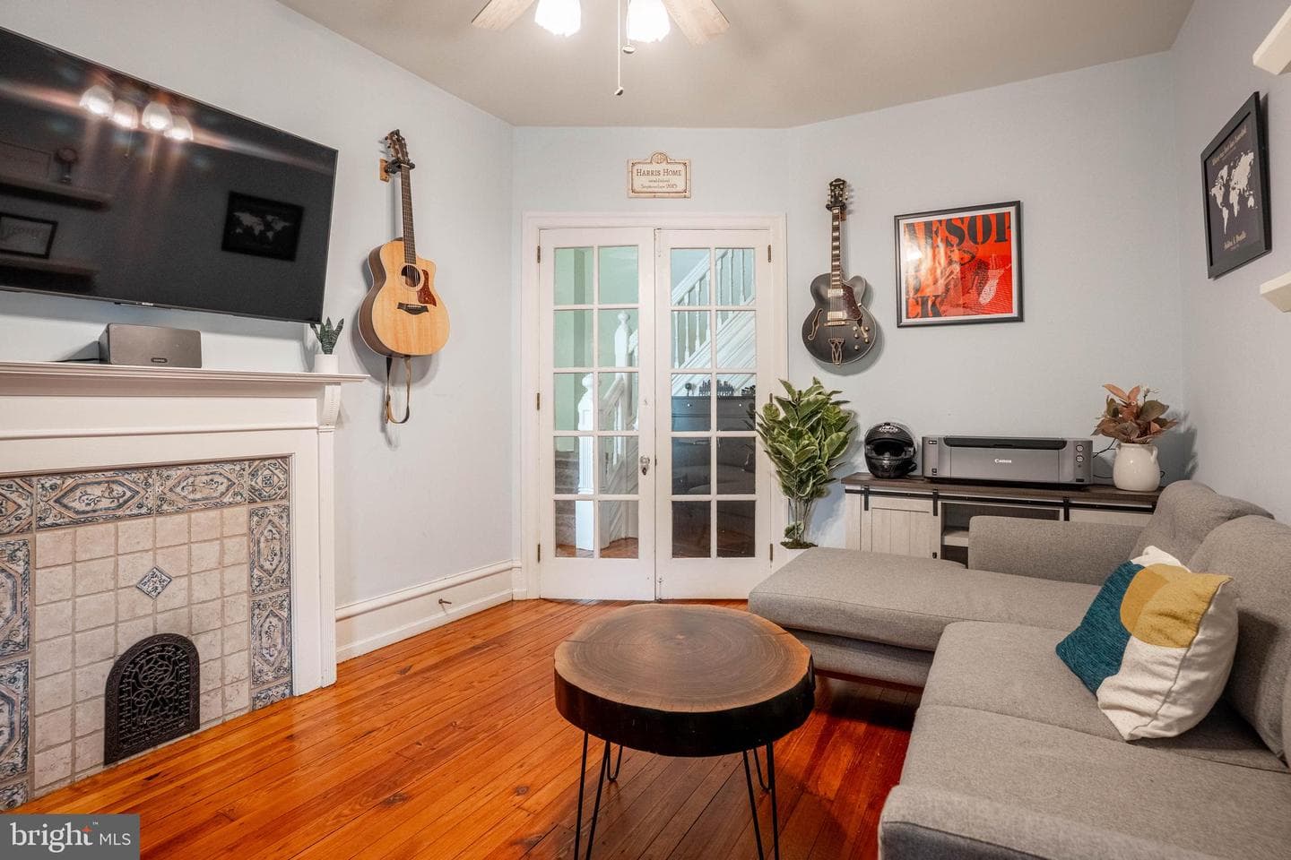 4326 Mitchell Street photo 7